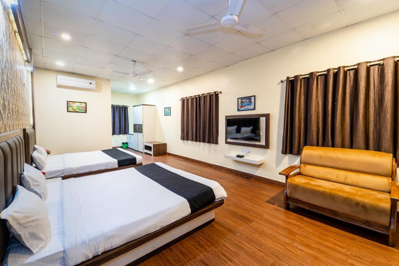 Narmada Hills Resort Godarpura Zewnętrze zdjęcie