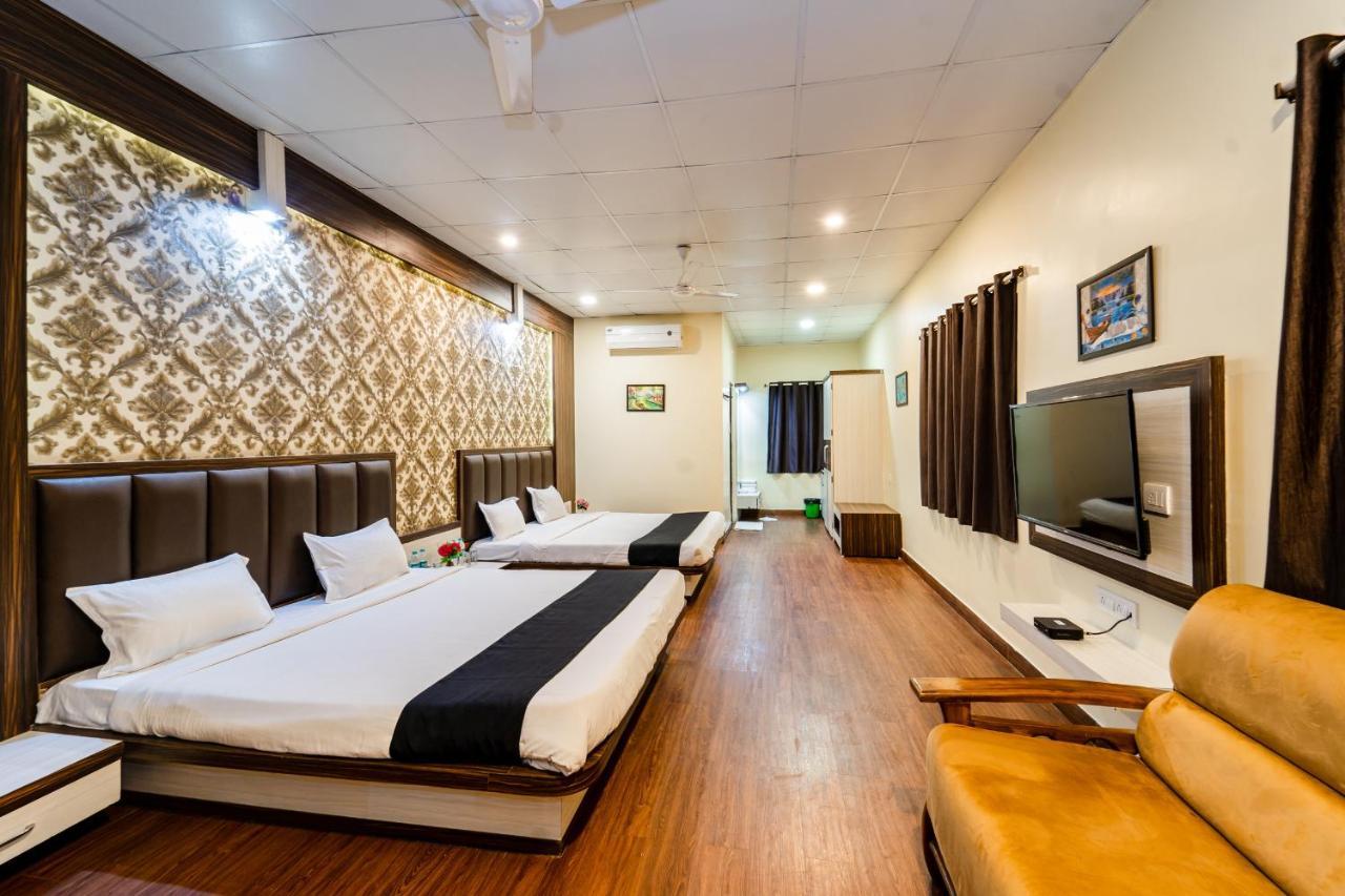 Narmada Hills Resort Godarpura Zewnętrze zdjęcie