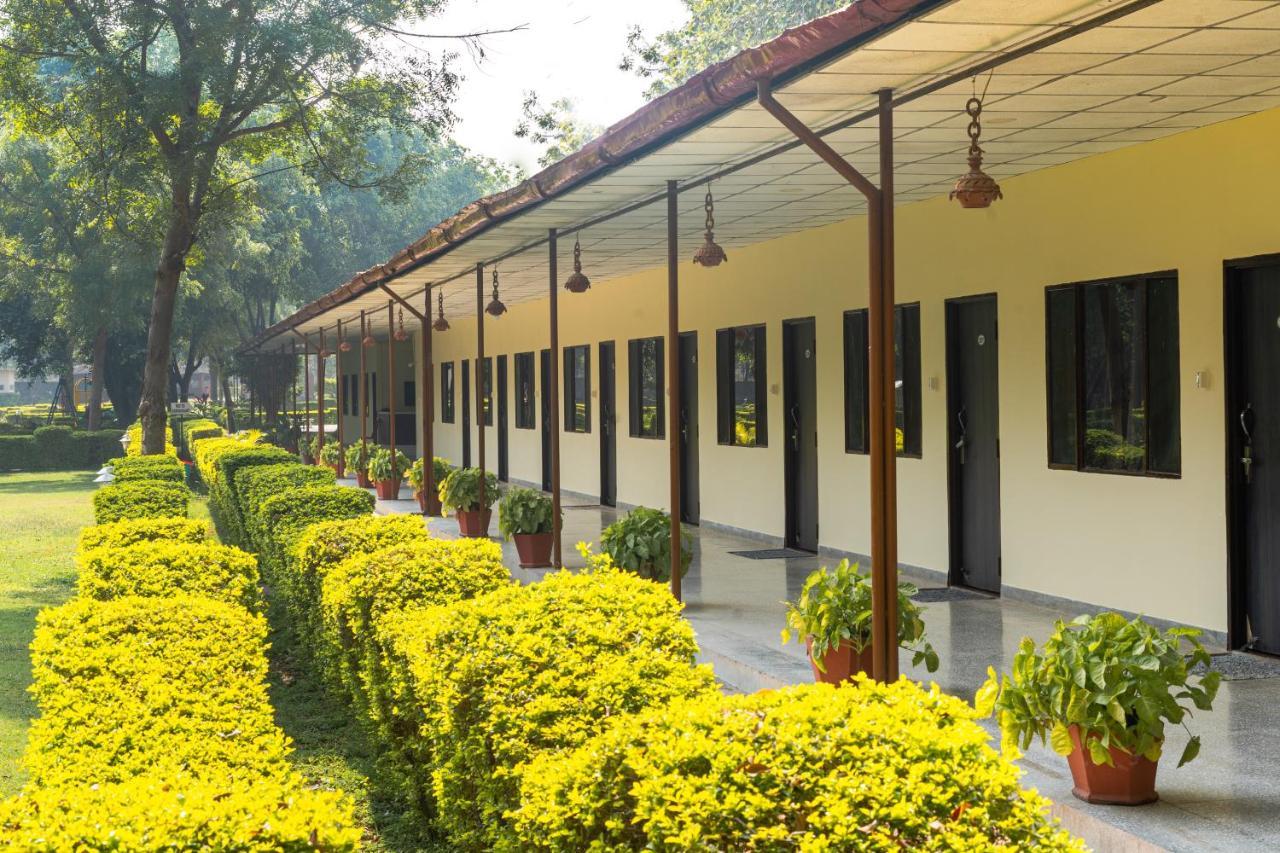 Narmada Hills Resort Omkareshwar Zewnętrze zdjęcie