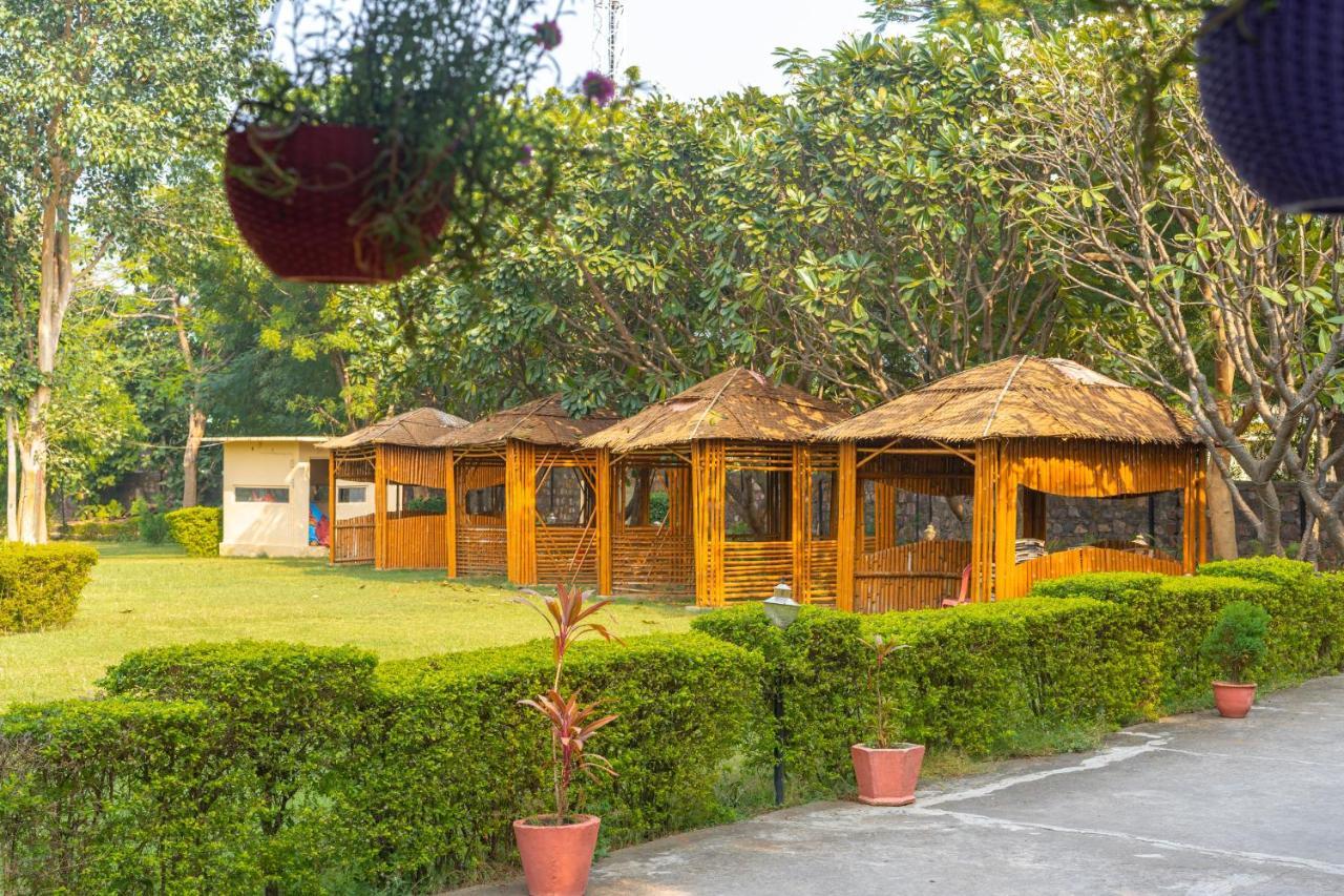 Narmada Hills Resort Omkareshwar Zewnętrze zdjęcie