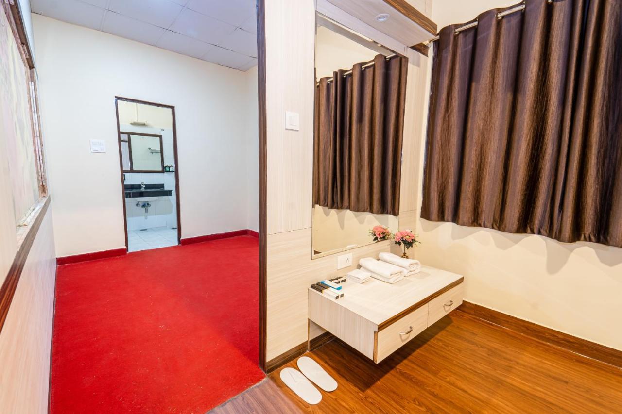 Narmada Hills Resort Godarpura Zewnętrze zdjęcie