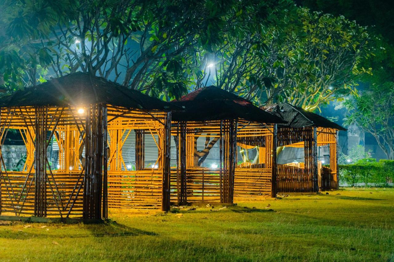 Narmada Hills Resort Omkareshwar Zewnętrze zdjęcie